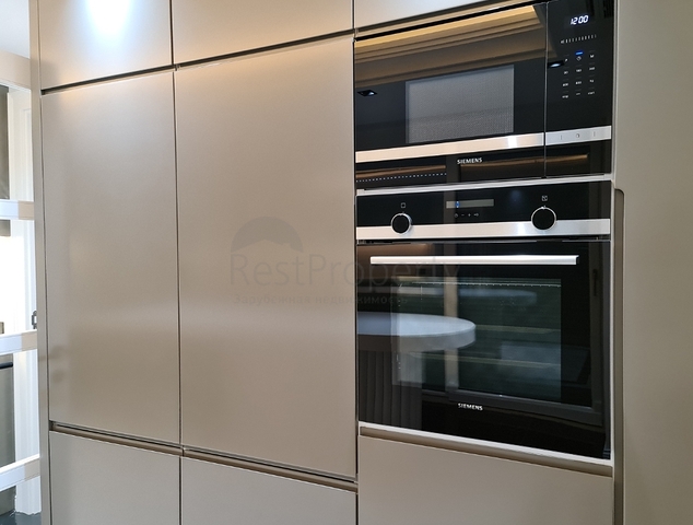 فيلا 8 + 2 على الطراز المغربي في انطاليا 800 متر من البحر