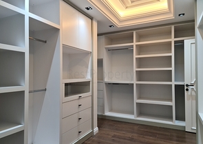 فيلا 8 + 2 على الطراز المغربي في انطاليا 800 متر من البحر