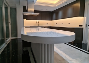 فيلا 8 + 2 على الطراز المغربي في انطاليا 800 متر من البحر