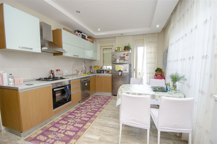 شقة 1 +1 مع الأثاث في ليمان 350 متر إلى البحر