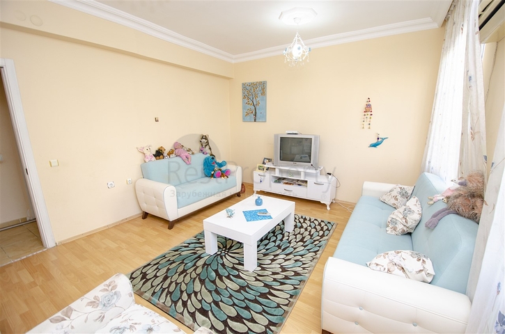 شقة بغرفة نوم واحدة في منطقة ليمان كونيالتي 800 متر إلى البحر