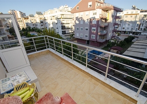 شقة بغرفة نوم واحدة في منطقة ليمان كونيالتي 800 متر إلى البحر