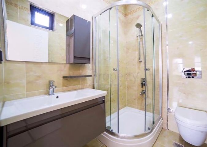 فيلا فاخرة 6 + 2 مع الأثاث في منطقة دوشمالتي