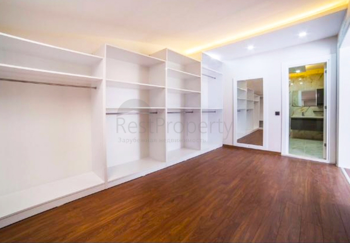 فيلا فاخرة 6 + 2 مع الأثاث في منطقة دوشمالتي