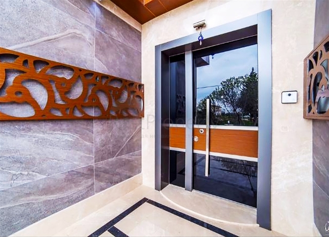 فيلا فاخرة 6 + 2 مع الأثاث في منطقة دوشمالتي