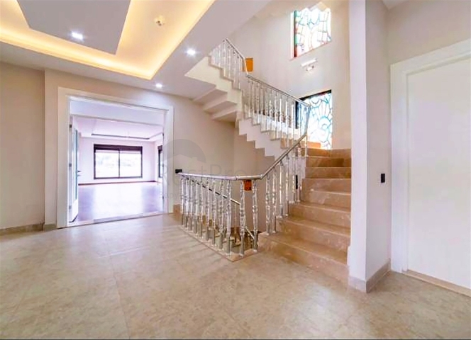 فيلا فاخرة 6 + 2 مع الأثاث في منطقة دوشمالتي