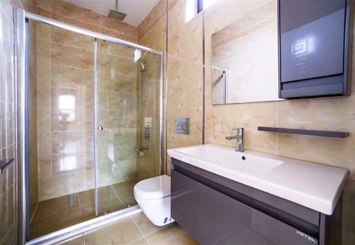 فيلا فاخرة 6 + 2 مع الأثاث في منطقة دوشمالتي