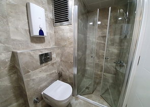 تصميم مميز - شقة مفروشة - ضمن مجمع فاخر في مهموتلار/ الانيا 