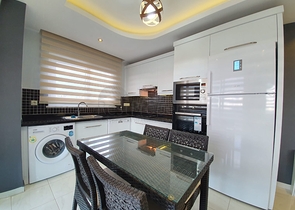 تصميم مميز - شقة مفروشة - ضمن مجمع فاخر في مهموتلار/ الانيا 