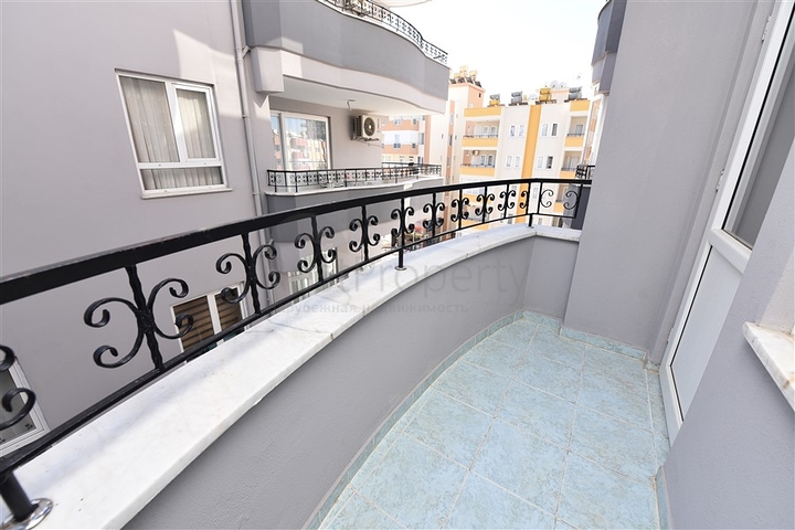 سعر منافس - شقة عائلية 3 غرف وصالة - مطبخ منفصل - في مهموتلار / الانيا 