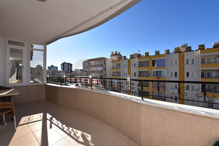 سعر منافس - شقة عائلية 3 غرف وصالة - مطبخ منفصل - في مهموتلار / الانيا 