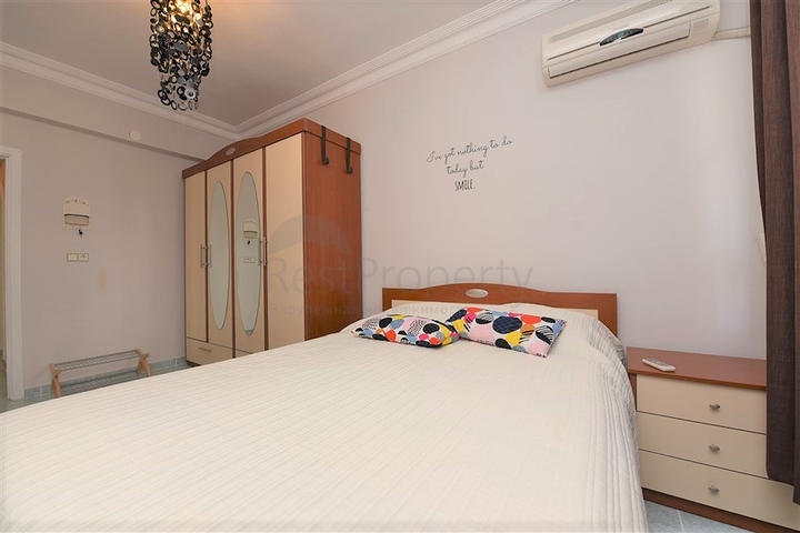 سعر منافس - شقة عائلية 3 غرف وصالة - مطبخ منفصل - في مهموتلار / الانيا 