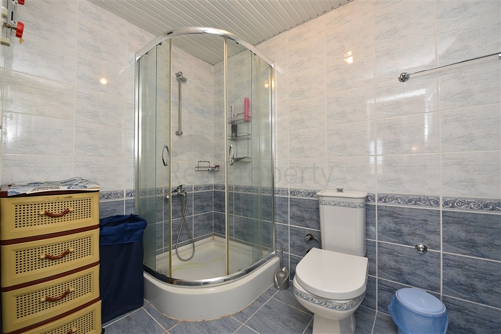 سعر منافس - شقة عائلية 3 غرف وصالة - مطبخ منفصل - في مهموتلار / الانيا 