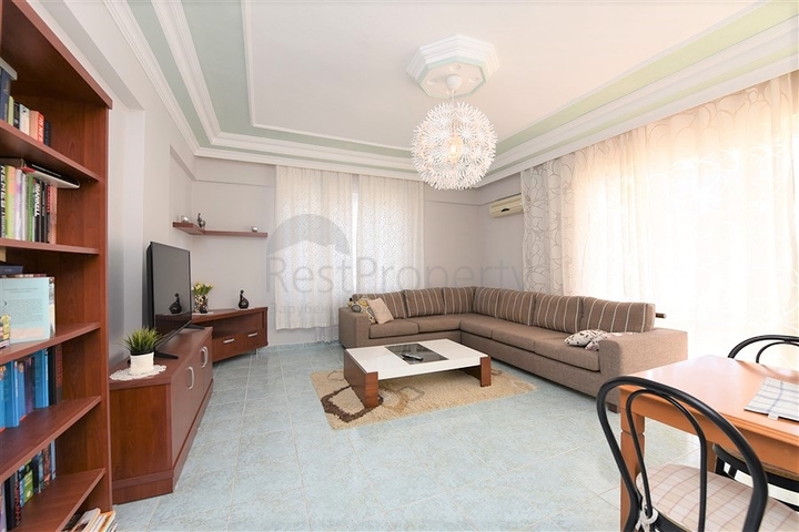 سعر منافس - شقة عائلية 3 غرف وصالة - مطبخ منفصل - في مهموتلار / الانيا 