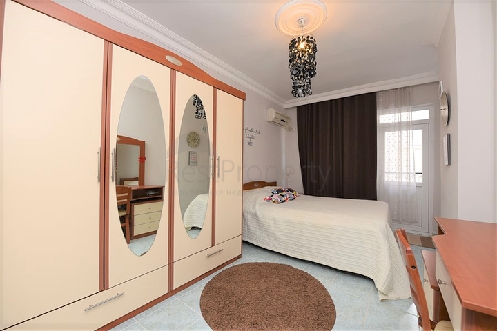 سعر منافس - شقة عائلية 3 غرف وصالة - مطبخ منفصل - في مهموتلار / الانيا 