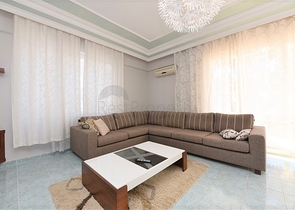 سعر منافس - شقة عائلية 3 غرف وصالة - مطبخ منفصل - في مهموتلار / الانيا 