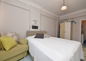 سعر منافس - شقة عائلية 3 غرف وصالة - مطبخ منفصل - في مهموتلار / الانيا 