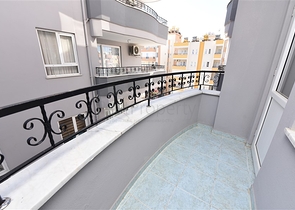 سعر منافس - شقة عائلية 3 غرف وصالة - مطبخ منفصل - في مهموتلار / الانيا 