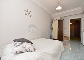 سعر منافس - شقة عائلية 3 غرف وصالة - مطبخ منفصل - في مهموتلار / الانيا 