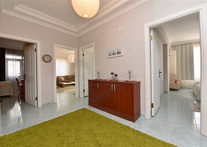 سعر منافس - شقة عائلية 3 غرف وصالة - مطبخ منفصل - في مهموتلار / الانيا 