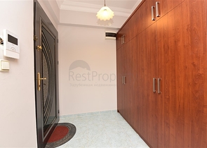 سعر منافس - شقة عائلية 3 غرف وصالة - مطبخ منفصل - في مهموتلار / الانيا 