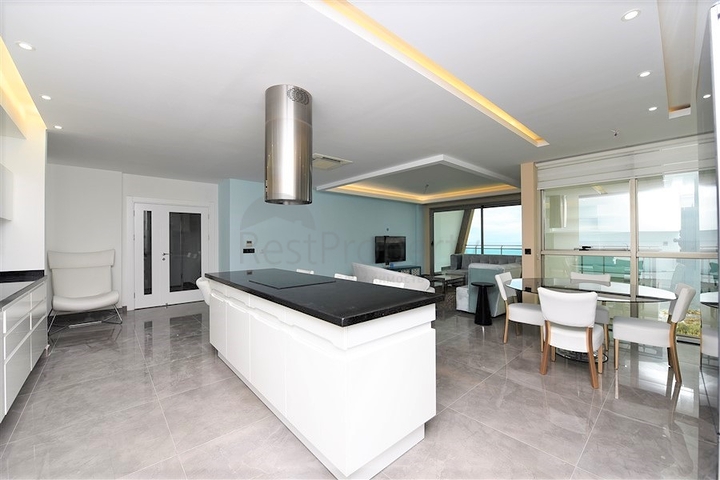 اطلالة بحر - مجمع خمس نجوم - بنتهاوس فاخرة - في كارجي جاك / الانيا 