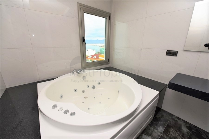 اطلالة بحر - مجمع خمس نجوم - بنتهاوس فاخرة - في كارجي جاك / الانيا 