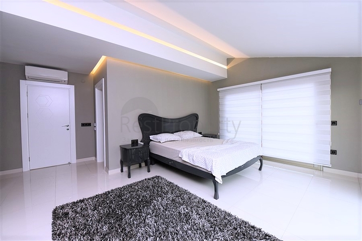 اطلالة بحر - مجمع خمس نجوم - بنتهاوس فاخرة - في كارجي جاك / الانيا 