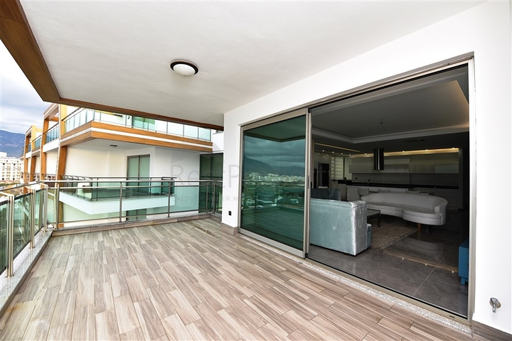 اطلالة بحر - مجمع خمس نجوم - بنتهاوس فاخرة - في كارجي جاك / الانيا 