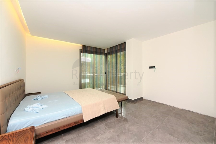 اطلالة بحر - مجمع خمس نجوم - بنتهاوس فاخرة - في كارجي جاك / الانيا 