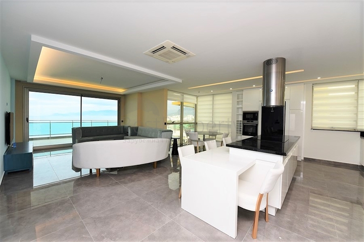 اطلالة بحر - مجمع خمس نجوم - بنتهاوس فاخرة - في كارجي جاك / الانيا 