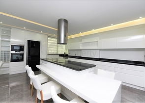 اطلالة بحر - مجمع خمس نجوم - بنتهاوس فاخرة - في كارجي جاك / الانيا 