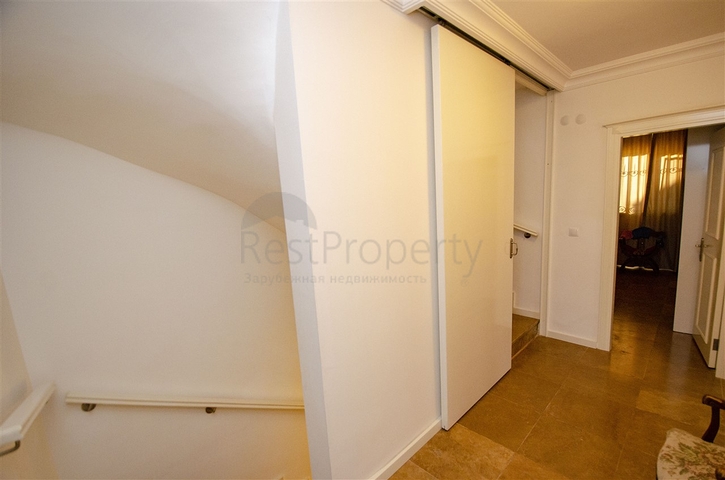 فيلا منفصلة 3 + 1 مع الأثاث في لارا أنطاليا