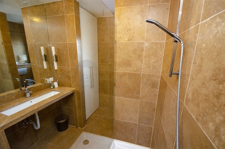 فيلا منفصلة 3 + 1 مع الأثاث في لارا أنطاليا