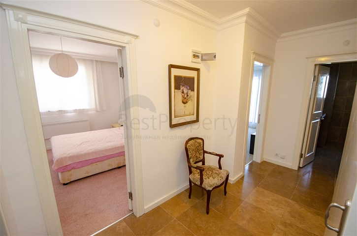 فيلا منفصلة 3 + 1 مع الأثاث في لارا أنطاليا