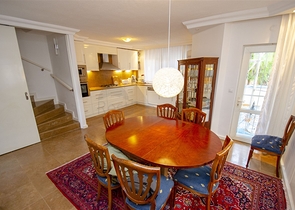 فيلا منفصلة 3 + 1 مع الأثاث في لارا أنطاليا