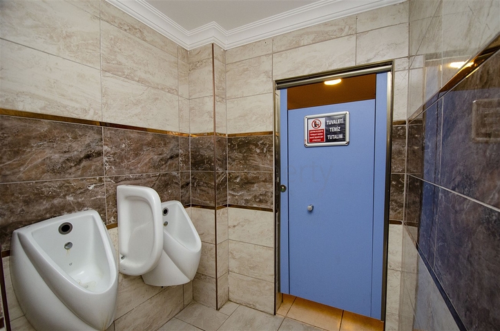 مشروع استثماري الجاهز ، مطعم للبيع في لارا