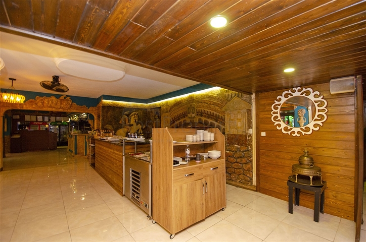 مشروع استثماري الجاهز ، مطعم للبيع في لارا