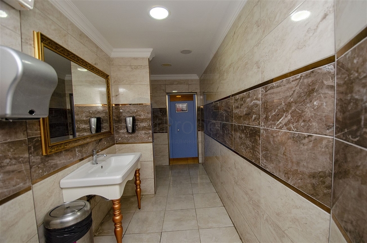 مشروع استثماري الجاهز ، مطعم للبيع في لارا