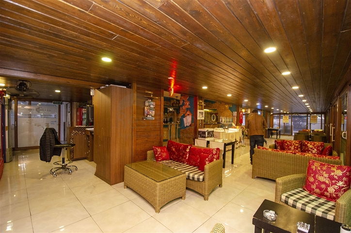 مشروع استثماري الجاهز ، مطعم للبيع في لارا