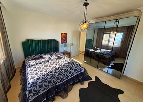 اطلالة بحر وقلعة - شقة عائلية 3 غرف وصالة - سعر منافس - ضمن منطقة مهموتلار / الانيا 