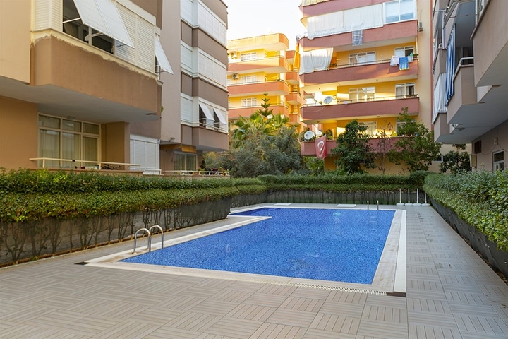 شقة 2 غرفة وصالة - سعر مناسب - قريبة من البحر في مهموتلار / الانيا 