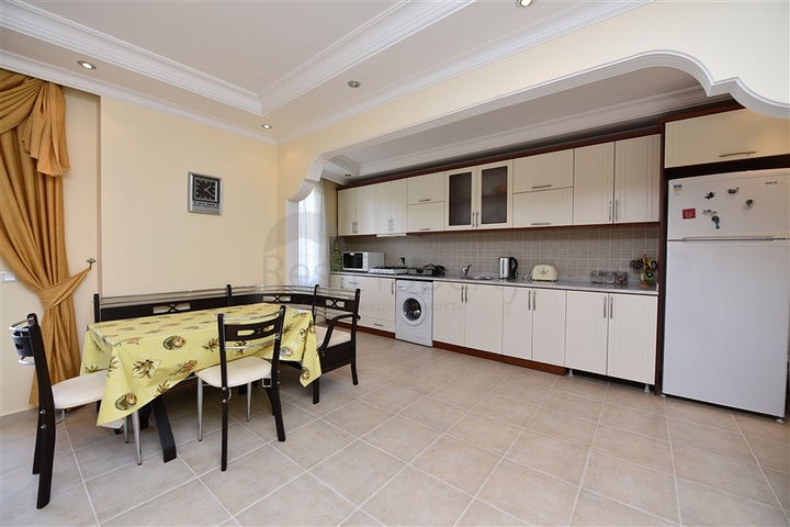 شقة غرفتين وصالة - مفروشة - ضمن مجمع سكني - في مهموتلار / الانيا 