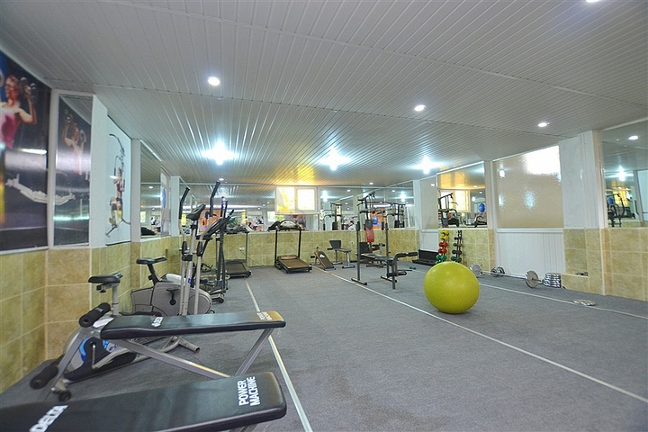 شقة غرفتين وصالة - مفروشة - ضمن مجمع سكني - في مهموتلار / الانيا 