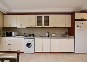 شقة غرفتين وصالة - مفروشة - ضمن مجمع سكني - في مهموتلار / الانيا 