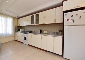 شقة غرفتين وصالة - مفروشة - ضمن مجمع سكني - في مهموتلار / الانيا 