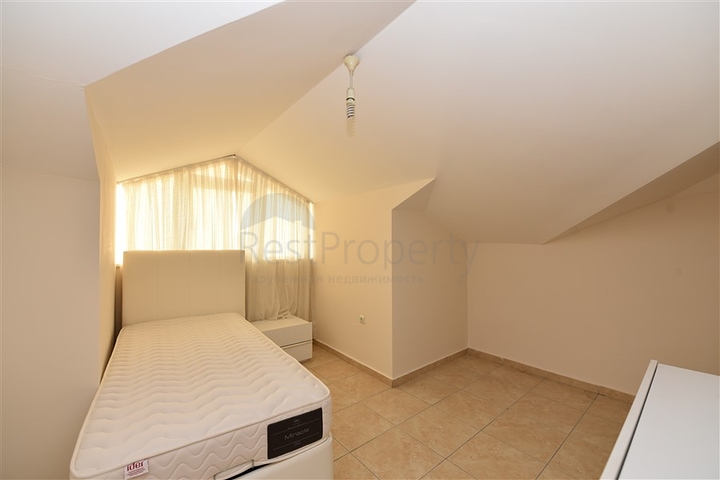 سعر مميز - بنتهاوس مفروشة - في مركز مدينة الانيا 