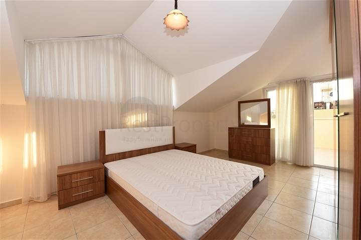 سعر مميز - بنتهاوس مفروشة - في مركز مدينة الانيا 