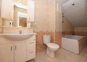 سعر مميز - بنتهاوس مفروشة - في مركز مدينة الانيا 