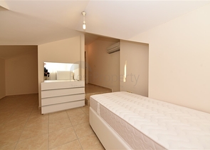 سعر مميز - بنتهاوس مفروشة - في مركز مدينة الانيا 